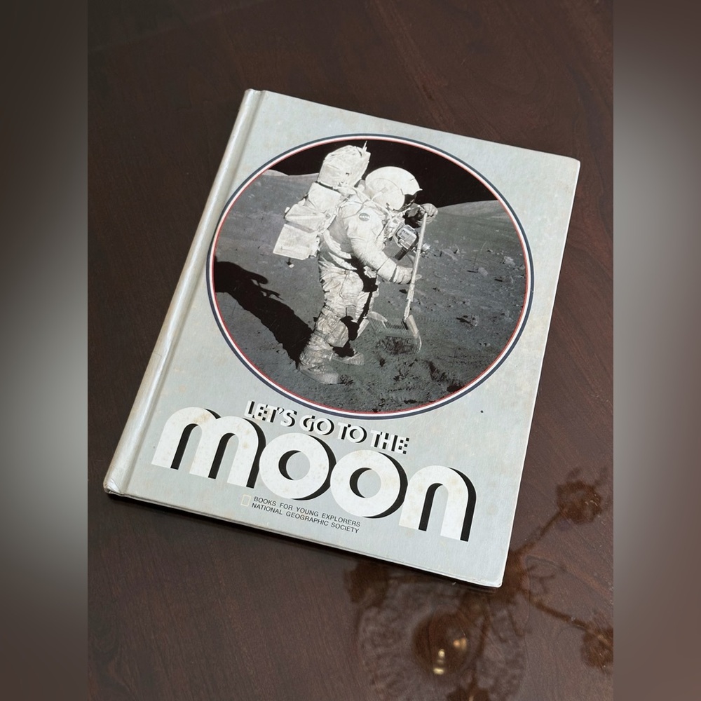 LET’S GO TO THE MOON